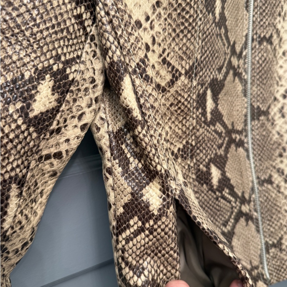 Stunning Michael Kors snake print leather jacket - Picture 6 of 8